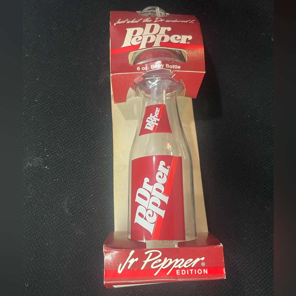 NEW IN BOX Munchkin Baby Bottle  Novelty  6 oz  Dr. Pepper